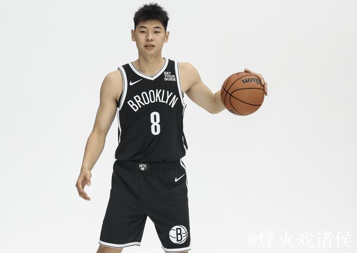 崔永熙发展联盟爆发:三分8投4中,贡献14分4板2助3断2帽 崔永熙发展联盟爆发:三分8投4中,贡献14分4板2助3断2帽